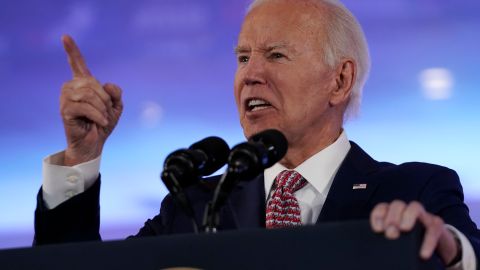 Biden dio una de sus más enérgicas críticas contra Trump durante un evento político en Pensilvania.