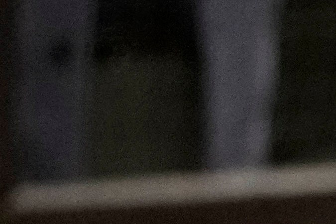 Shohei Ohtani saluda a su manager Dave Roberts durante la introducción de jugadores para el juego 3 de la Serie Mundial. El japonés inició a pesar de una lesión sufrida en el juego previo.