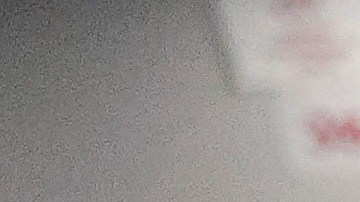 Votantes llenan sus boletas durante la votación anticipada en persona en la Junta Electoral del condado de Hamilton, en Cincinnati.