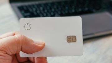 Apple y Goldman Sachs no informaron correctamente a sus usuarios sobre los términos y condiciones de la Apple Card