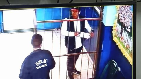 Crimen en colegio de Perú