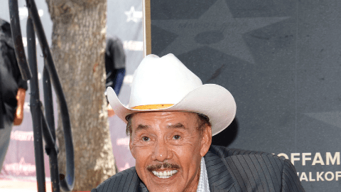 Don Pedro Rivera gana demanda de sus nietos, hijos de Jenni