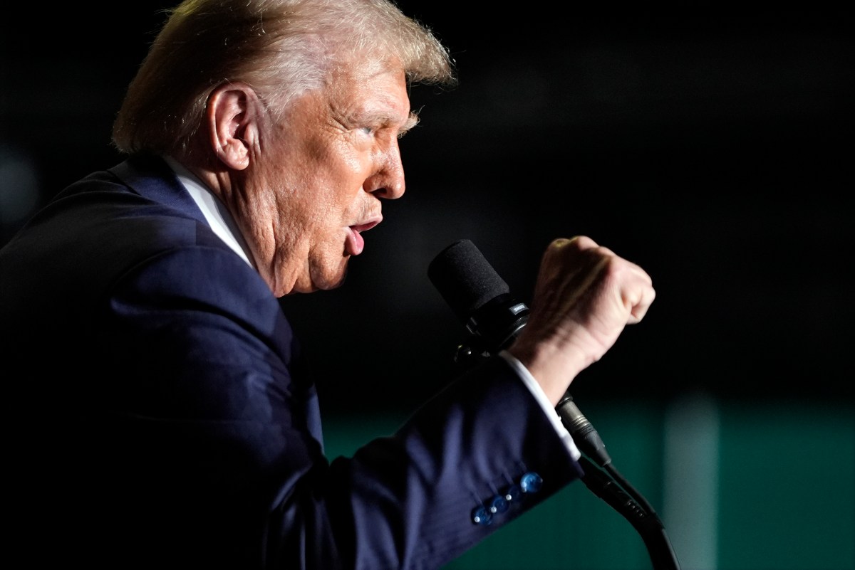 Trump amenaza con impulsar pena de muerte para migrantes que asesinen a ...