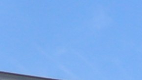 Josefina López, directora artística de CASA, el actor Edward James Olmos, el muralista Robert Vargas y el concejal Kevin de León.