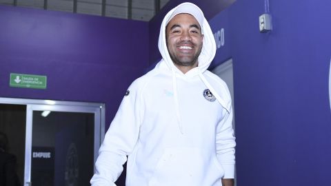 Marco Fabián se mantiene activo como jugador.