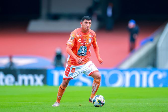 Ciudad de México, 21 de julio de 2024. Bryan González, durante el partido correspondiente a la jornada 4 del torneo Apertura 2024 de la Liga BBVA MX, entre los Pumas de la UNAM y los Tuzos del Pachuca, realizado en el Estadio Olímpico Universitario. Foto: Imago7/ Eloísa Sánchez