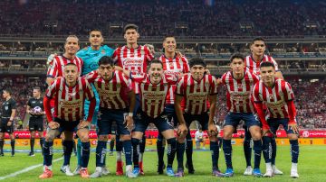 Guadalajara, Jalisco a 5 de Octubre de 2024. Foto de equipo de Chivas, durante el partido correspondiente a la jornada 11 del torneo Apertura 2024 de la Liga BBVA MX, entre las Chivas Rayadas de Guadalajara y los rojinegros del Atlas, realizado en el estadio Akron. Foto: Imago7/ Hugo Ramírez