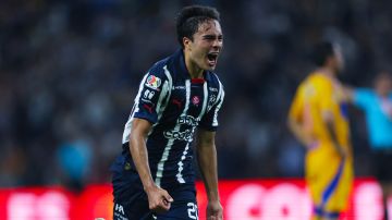 Monterrey, Nuevo León a 19 de Octubre de 2024. Iker Fimbres en festejo de gol, durante el partido correspondiente a la jornada 12 del torneo Apertura 2024 de la Liga BBVA MX, entre rayados de Monterrey y los Tigres de la U.A.N.L., realizado en el estadio BBVA. Foto/ Imago7/