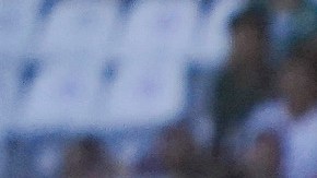 León, Guanajuato. 26 de Octubre de 2024. Ettson Ayón y Omar Mendoza, durante el partido correspondiente a la jornada 14 del torneo Apertura 2024 de la Liga BBVA MX, entre los Esmeraldas del León y los Gallos blancos de Queretaro disputado en el estadio León. Foto: Imago7/Sebastián Laureano Miranda