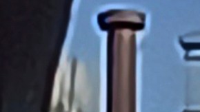 Medios libaneses indicaron que un proyectil impactó contra un inmueble de tres plantas.