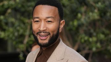 El cantante John Legend llega a la premiere de la miniserie de Netflix "A Man in Full" en el Tudum Theatre, el miércoles 24 de abril de 2024, en Los Ángeles. (Foto AP/Chris Pizzello)