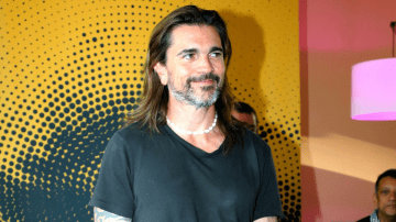 Juanes presenta su nuevo álbum "Vida Cotidiana" en un estudio de Wynwood, interpretando algunos de sus temas favoritos para fans y medios/Miami, 18 de mayo 2023.