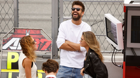 Piqué sube foto con Clara Chía