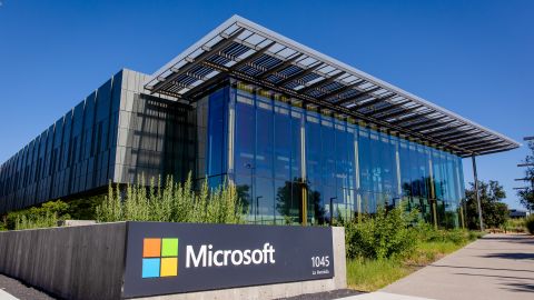 Microsoft paga $220,000 al año a trabajadores de cualquier parte del mundo