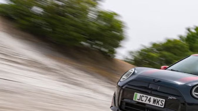 Mini John Cooper Works 2024, tradición en una sola máquina