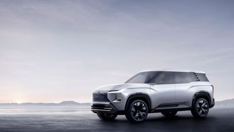 Mitsubishi DST el futuro de los SUV familiares en 2025