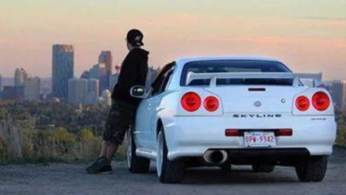 Nissan Skyline GT-R R34 esta leyenda busca nuevo dueño