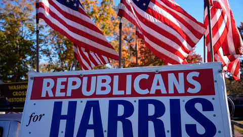 Republicanos anti Trump arrancan tour por estados clave para apoyar a Harris