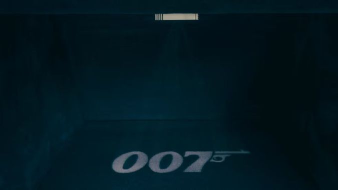 Rolls-Royce Phantom Goldfinger 007