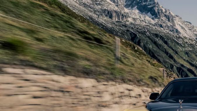 Rolls-Royce Phantom Goldfinger de frente