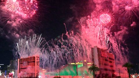 Hotel Tropicana de Las Vegas es demolido tras 67 años de historia