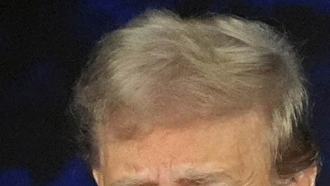 Las campañas de Trump y Harris no han contactado a un alto porcentaje de votantes latinos.