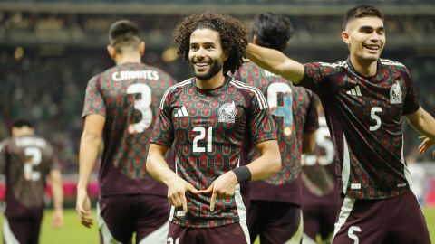 MEX2181. GUADALAJARA (MÉXICO),15/10/2024.- César Huerta de México celebra un gol ante Estados Unidos, este martes durante un partido amistoso en el Estadio Akron, en Guadalajara (México). EFE/ Francisco Guasco