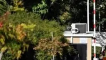 “El primer ministro y su esposa no se encontraban en el lugar, y no hubo heridos en el incidente”, señaló un comunicado.