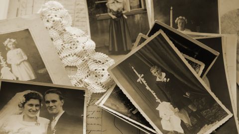 La presencia de familiares fallecidos en los sueños tiene diversas interpretaciones.