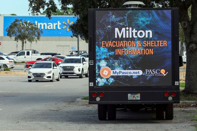 Los servicios de trenes en Florida han modificado sus horarios ante el paso del huracán Milton.