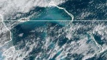 El huracán Oscar cerca de las islas Turcos y Caicos.