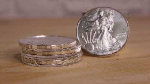 La moneda del 2008 que se vendió por casi $2,000 dólares en una subasta