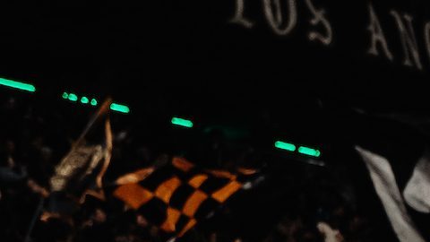 El polaco Mateusz Bogusz celebra su gol contra Vancouver, el cual le dio a LAFC el boleto a la siguiente ronda en los playoffs de la MLS.