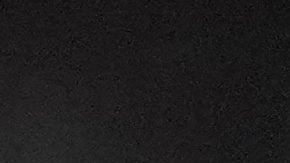 BARCELONA, 03/11/2024.- El extremo del Barcelona Raphael Dias Belloli 'Raphinha' celebra después de marcar el 2-0 durante el partido de LaLiga que enfrenta al FC Barcelona contra el Espanyol este domingo en el Camp Nou en Barcelona. EFE/ Enric Fontcuberta