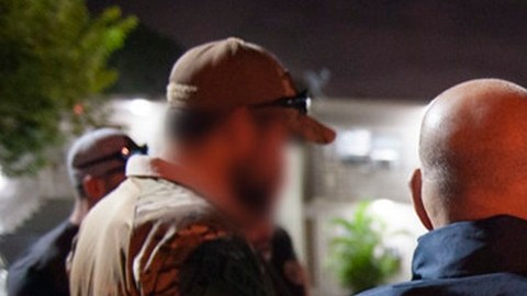 Agentes de ICE tendrán nuevos lineamientos para redadas contra migrantes.