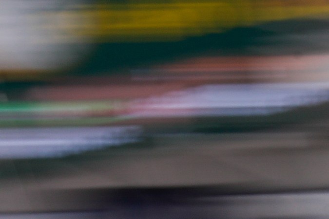 El mexicano Sergio "Checo" Pérez durante su participación en la Carrera Sprint de Brasil que se corrió este sábado en el circuito de Interlagos.