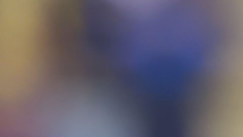 BARCELONA, 03/11/2024.- El extremo del FC Barcelona Lamine Yamal posa con el Trofeo Kopa, que designa al mejor futbolista del mundo menor de 21 años y que recibió en la gala del Balón de Oro 2024, antes del partido de LaLiga que enfrenta al FC Barcelona contra el Espanyol este domingo en el Camp Nou en Barcelona. EFE/ Andreu Dalmau