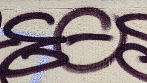 "No se mata por amor", dice este cartel en Berlín.