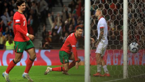 Cristiano Ronaldo se lució con un golazo de chilena en la victoria de Portugal ante Polonia en la UEFA Nations League.