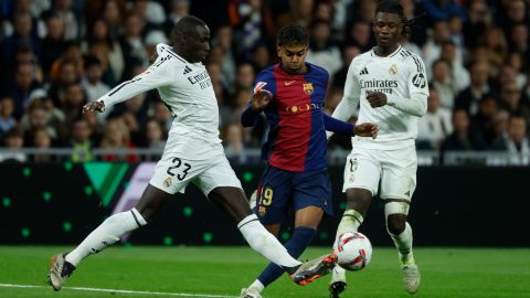 El delantero del FC Barcelona, Lamine Yamal, fue uno de los futbolistas que recibieron ataques racistas en el Santiago Bernabéu durante el pasado El Clásico.