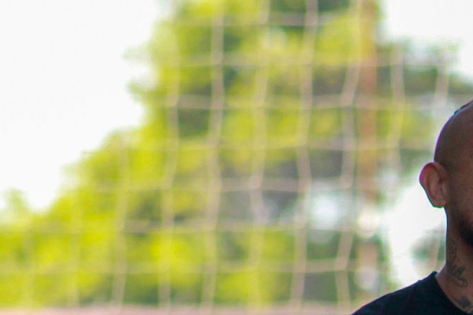 Arturo Vidal a su llegada a la concentración de la Selección de Chile este lunes en las instalaciones de Juan Pinto Durán en la capital austral.