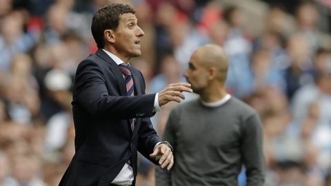 Javi Gracia en un partido de la Premier League.