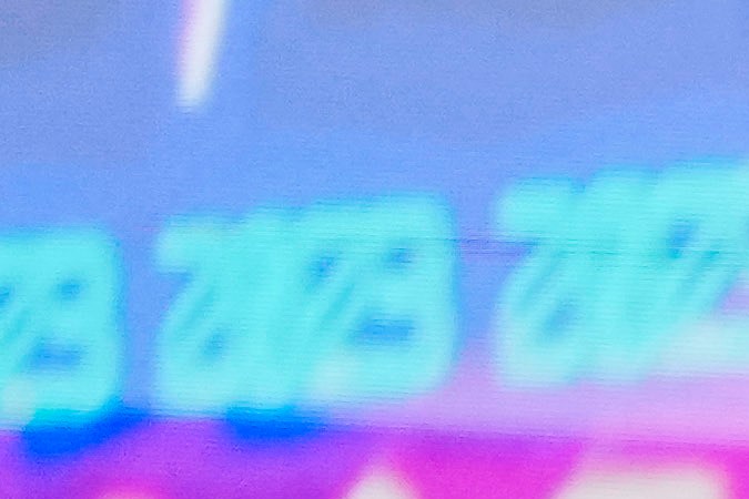 El mexicano Sergio "Checo" Pérez junto al tailandés Alex Albon de Williams y el japonés Yuki Tsunoda del Visa Cash App RB durante una rueda de prensa.