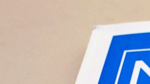 Medicare podría ofrecer medicamentos contra la obesidad a bajo costo.