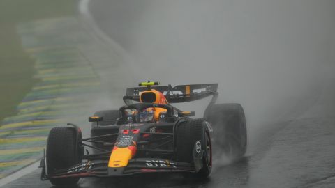 El mexicano Sergio "Checo" Pérez venía de menos a más este fin de semana hasta la carrera del domingo en Interlagos.