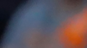 El mexicano Héctor Herrera terminó siendo expulsado por el árbitro Armando Villarreal tras haberlo escupido.