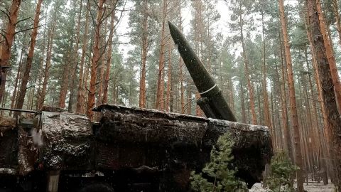 Por ahora, Rusia prepara misiles no nucleares contra Ucrania.