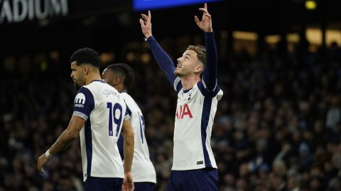 El Tottenham viene de golear al Manchester City en su último partido.