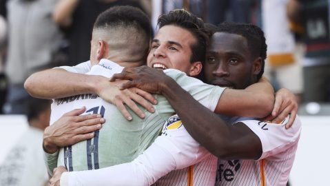 Gabriel Pec, Riqui Puig y Joseph Paintsil, tres de los grandes protagonistas del encuentro.