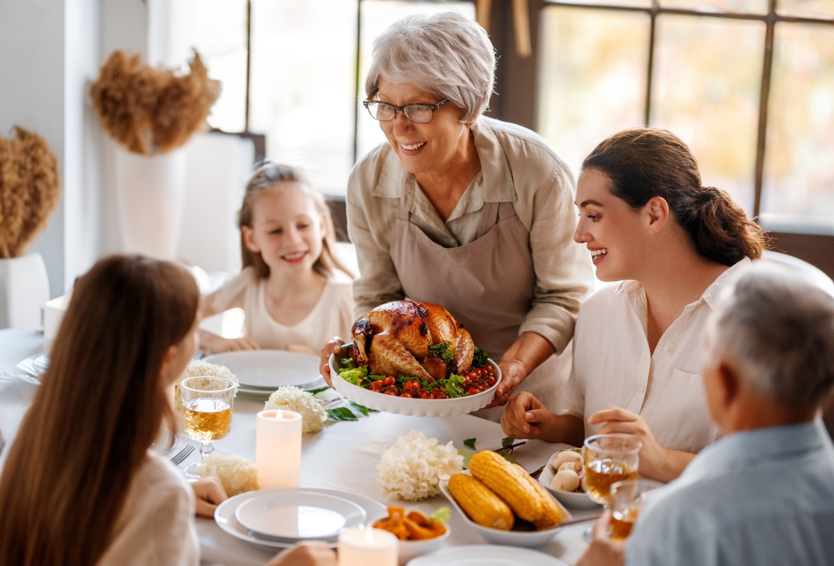 ¿Por qué se come pavo en el Día de Acción de Gracias? La historia